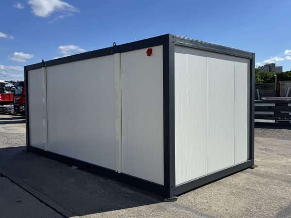Baubüro 17 m² mit Rollläden