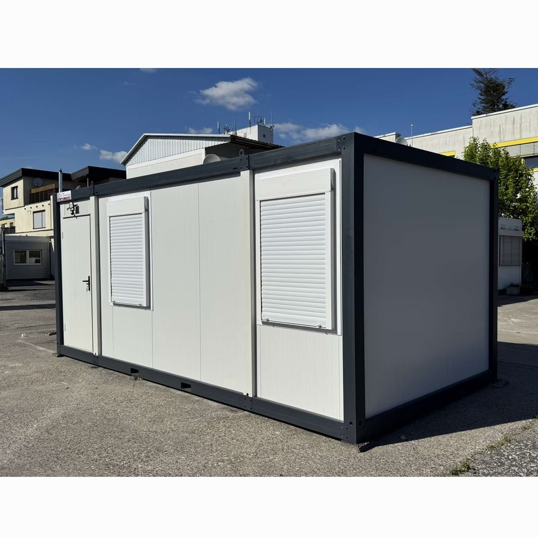 Baubüro 17 m² mit Rollläden